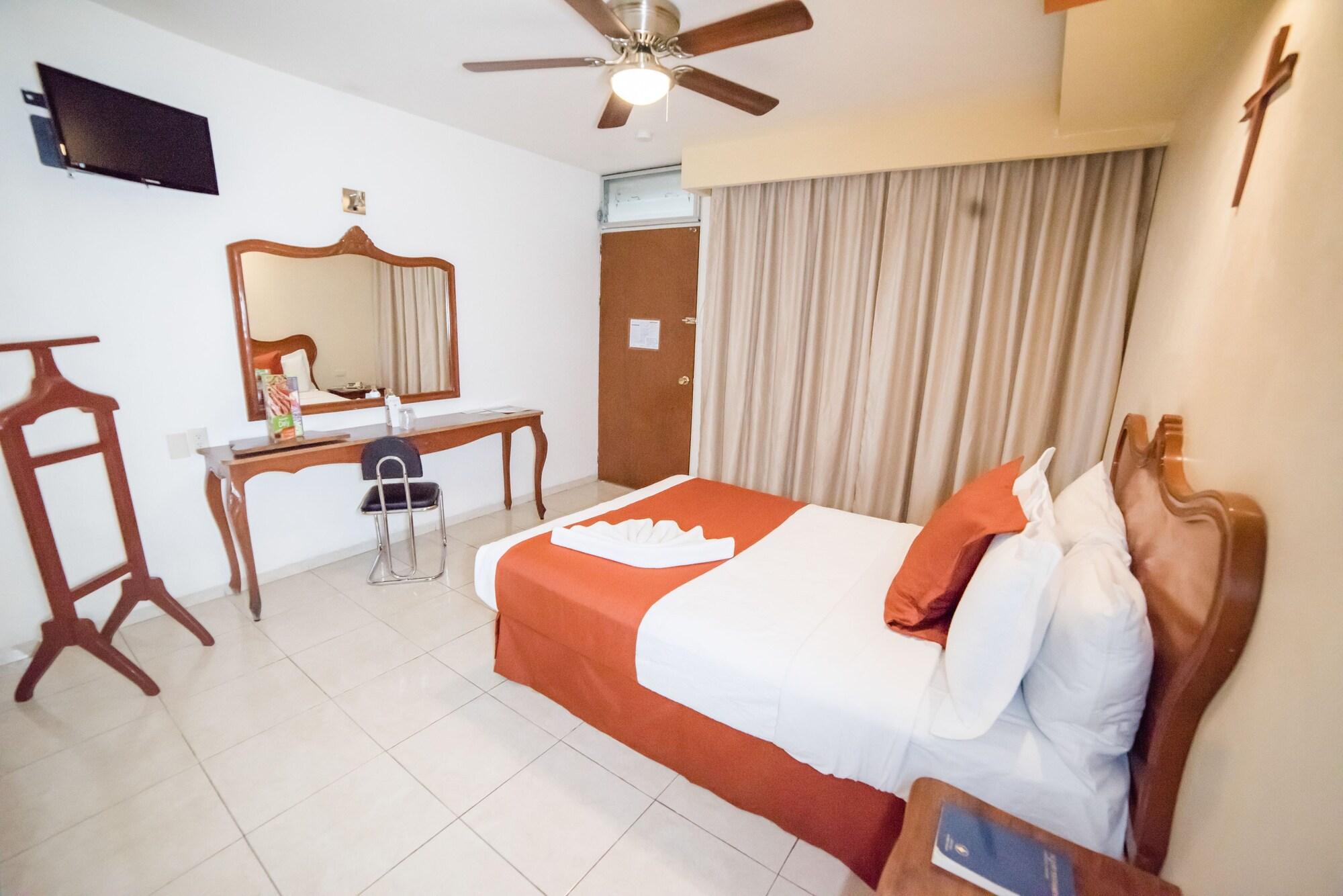 Hotel Elizabeth Central Агуаскалиентес Екстериор снимка